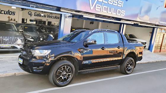 FORD RANGER 2.2 XLS 4X2 CD 16V DIESEL 4P AUTOMÁTICO